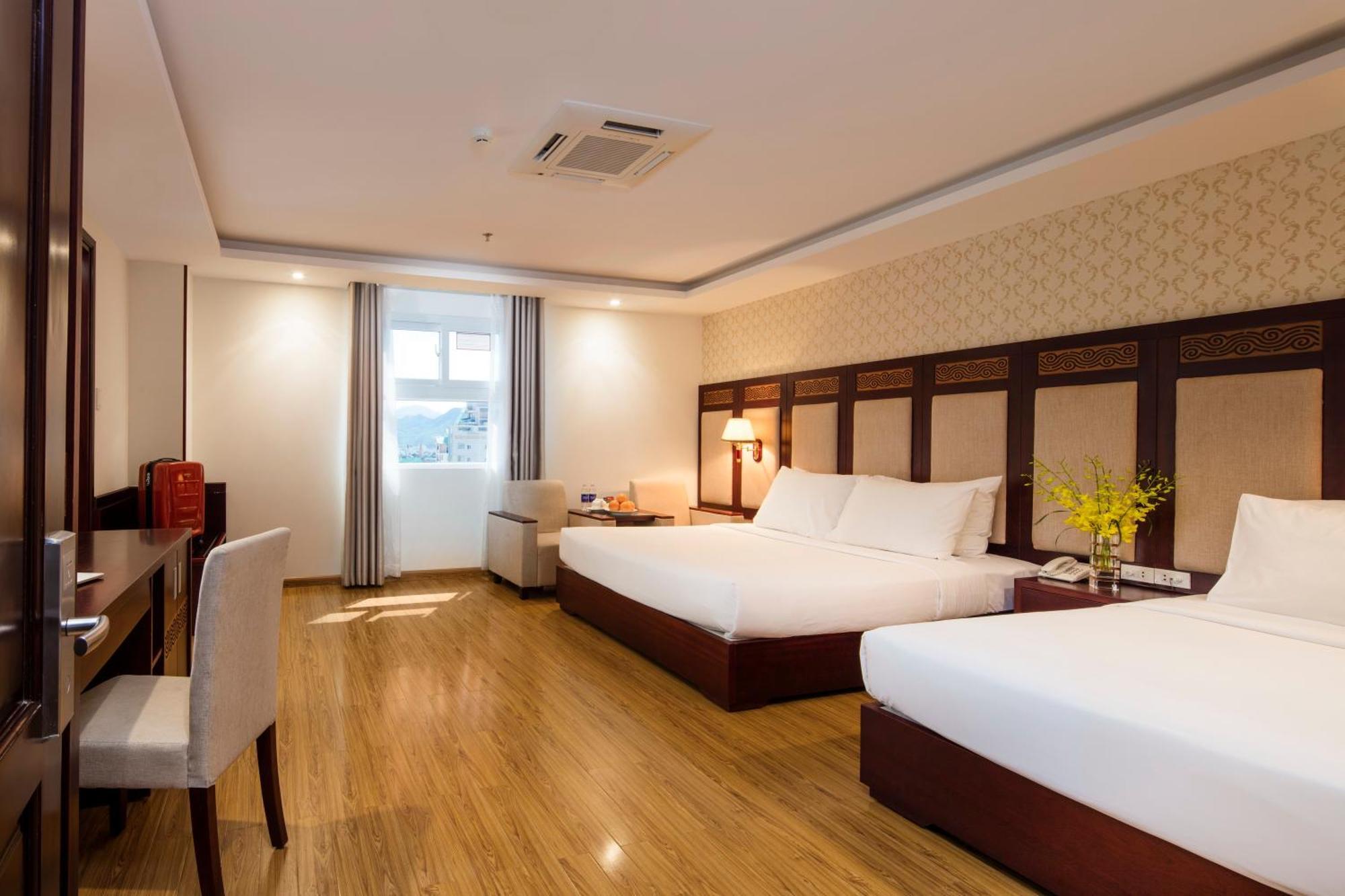 Galliot Hotel Nha Trang Buitenkant foto