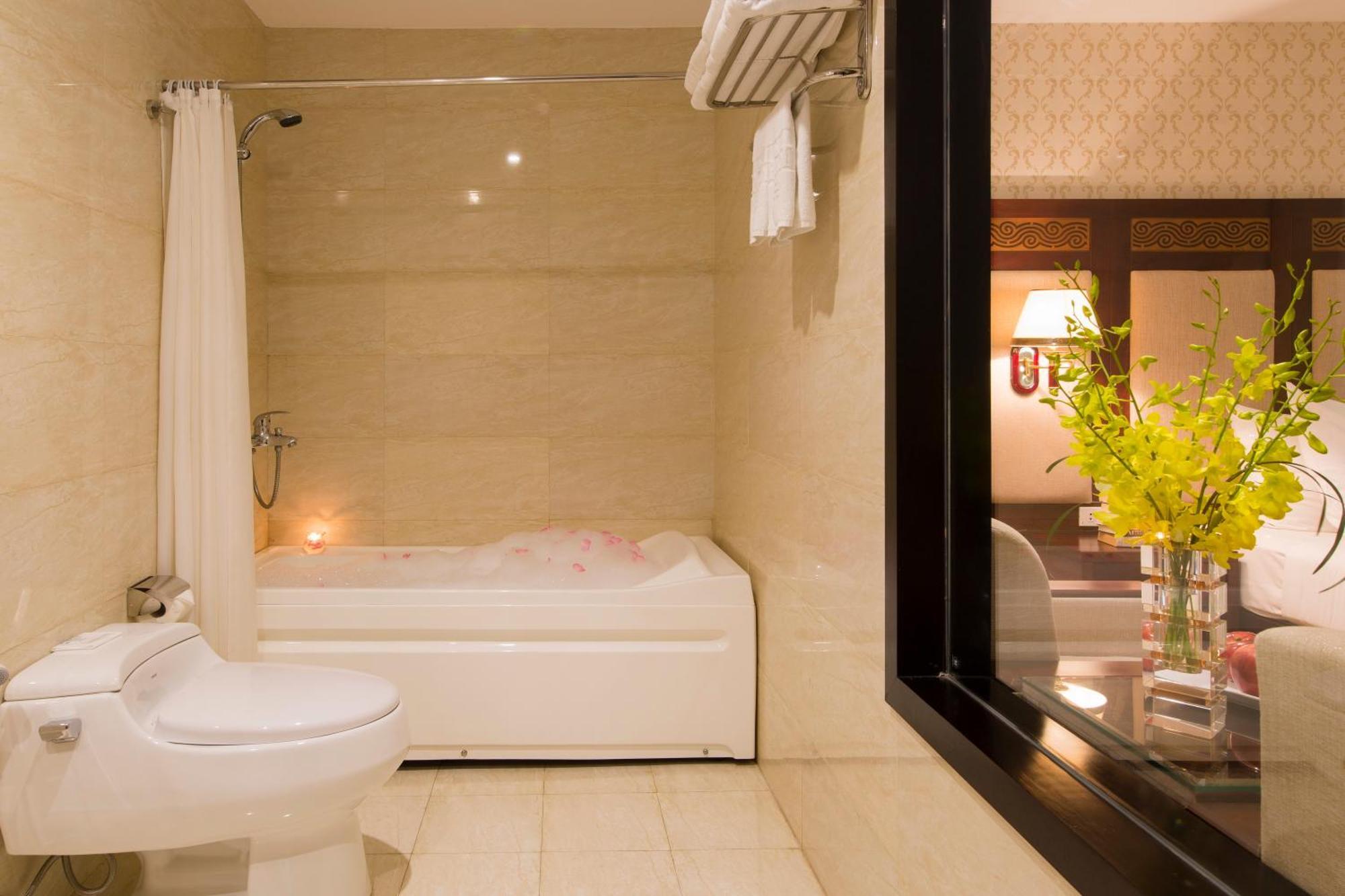 Galliot Hotel Nha Trang Buitenkant foto