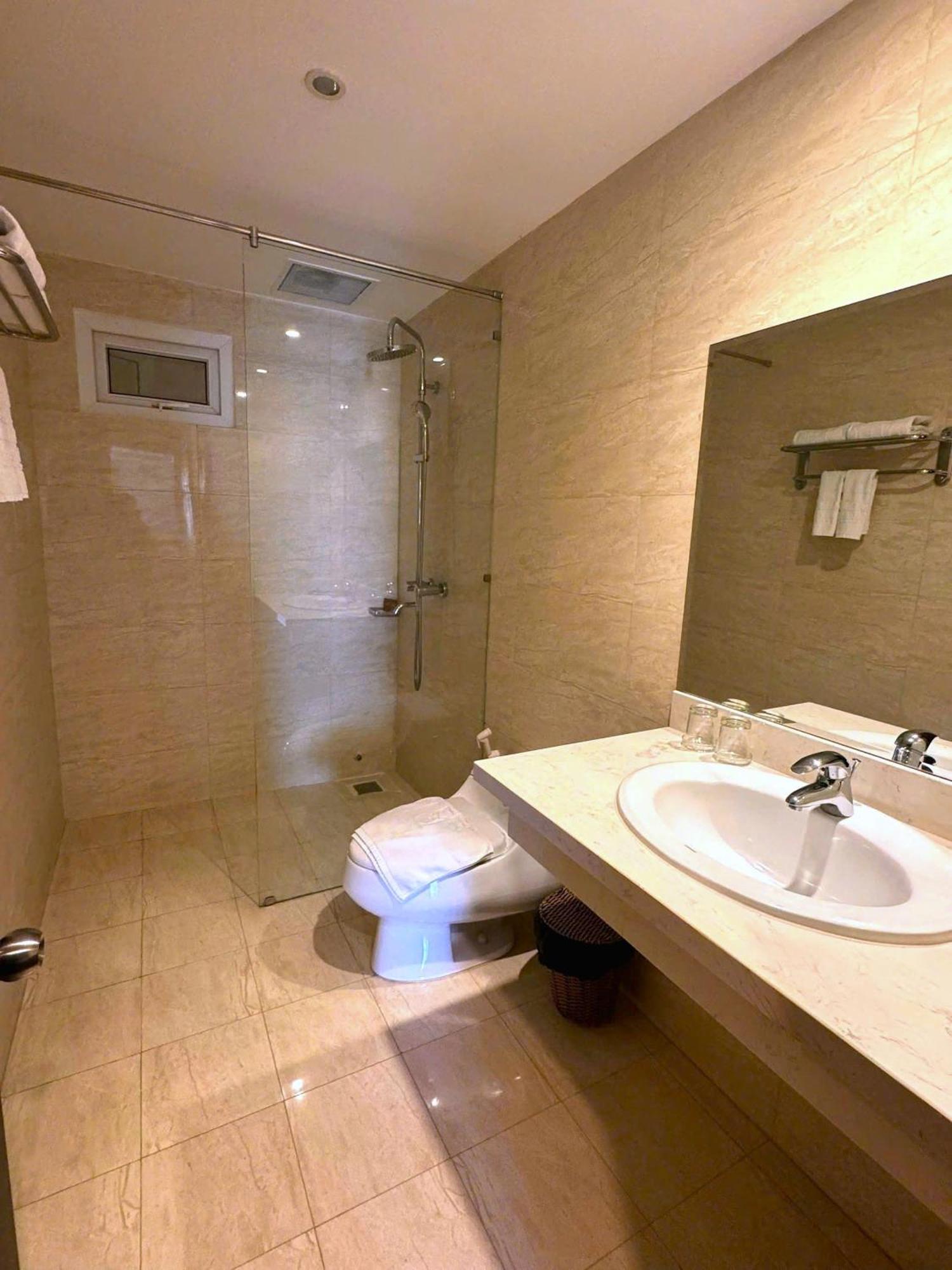 Galliot Hotel Nha Trang Buitenkant foto